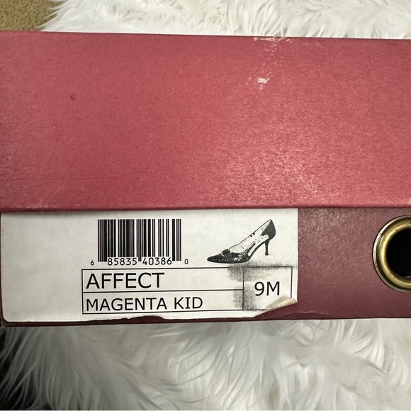 VTG Vis a Vie Pump Heels Magenta & Pink Snakeskin Looking with Buckles - Picture 9 of 9